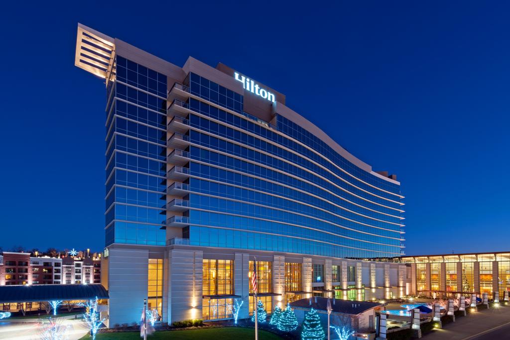 Hilton, image source: https:/booking.com